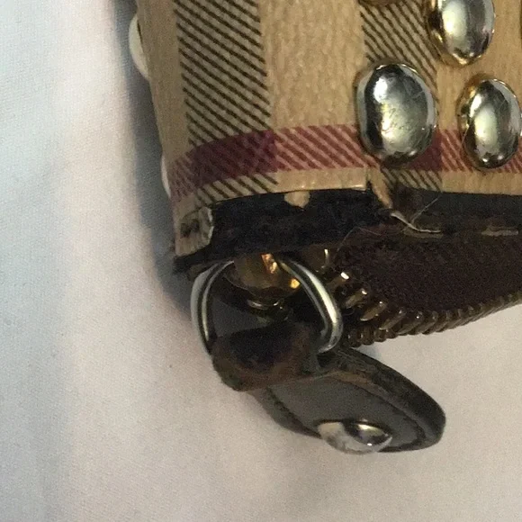 Burberry Studded Haymarket Zip Around Wallet - Picture 9 of 11